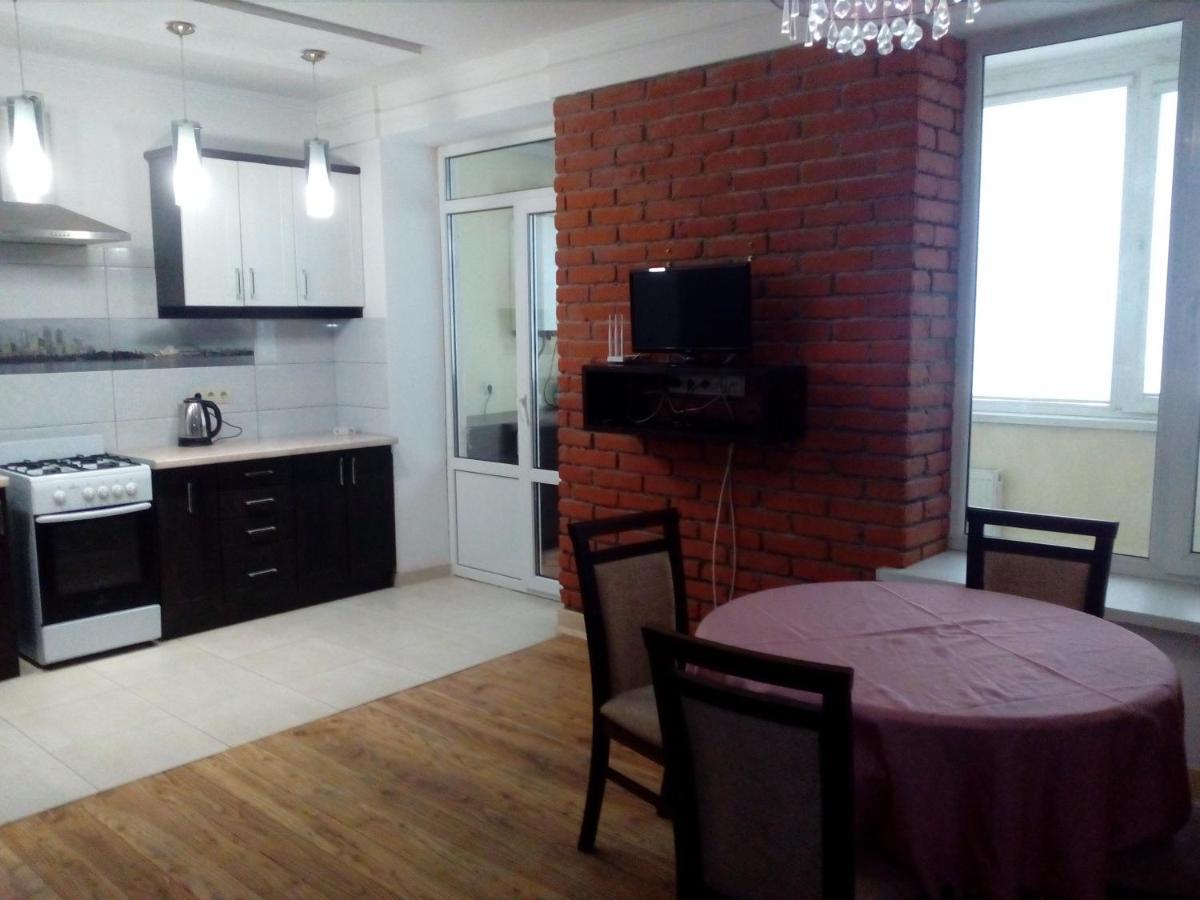 Apartment бруклінський міст.студія в центрі. Ivano-Frankivsk